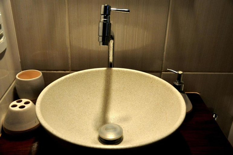 Bathroom 5, Sitio Recanto Primata, Marechal Floriano