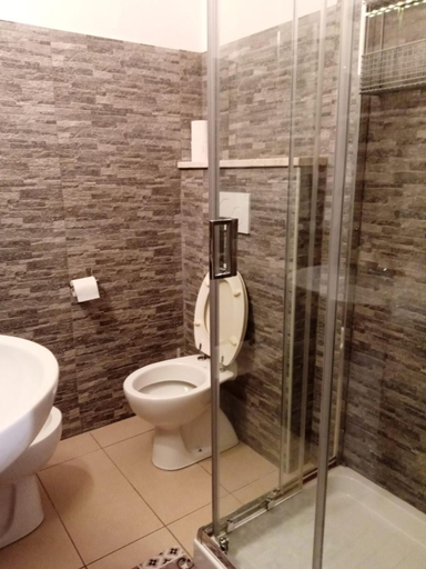Bathroom 5, Bed and Breakfast Stefania, Teramo