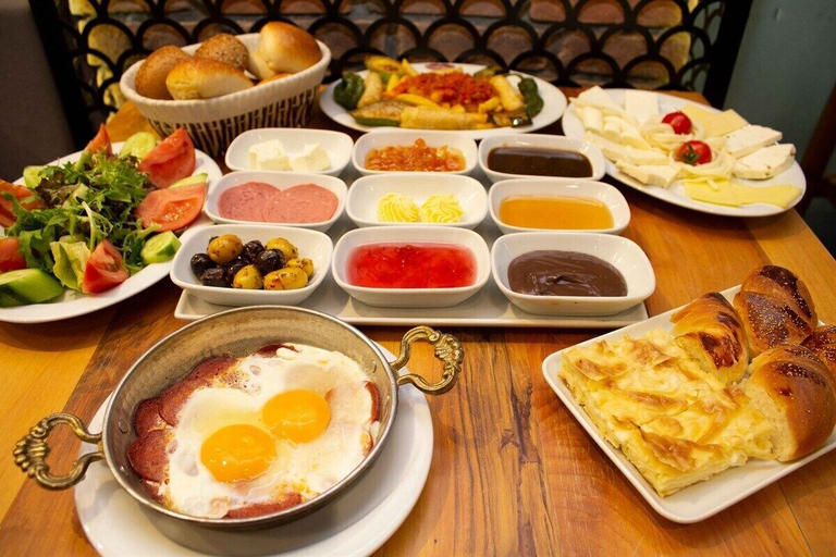 Food & Drinks, Titanik Hotel Baku, Baku