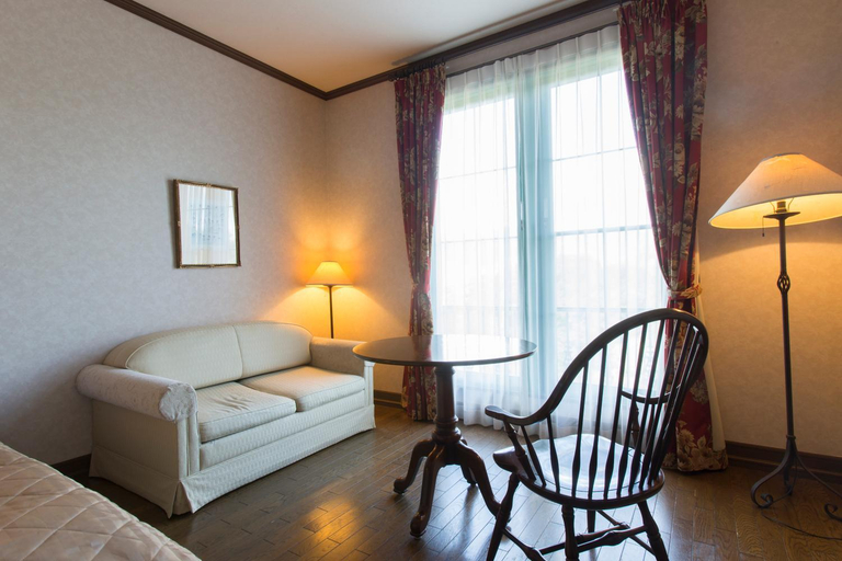 Bedroom 3, Blue Ridge Hotel, Toyooka