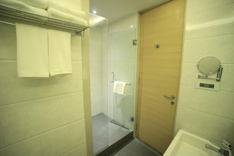 Bathroom 4, The Byke Delotel - Borivali, Mumbai Suburban