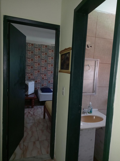 Bathroom, Pousada dos Mestres Cafe da manha cortesia, Cabo Frio