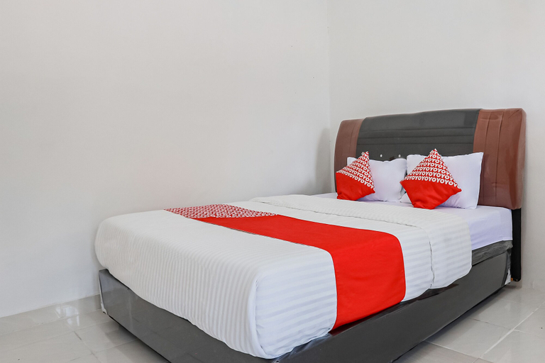 Bedroom 2, Hotel O Wisma Silampari, Lubuklinggau