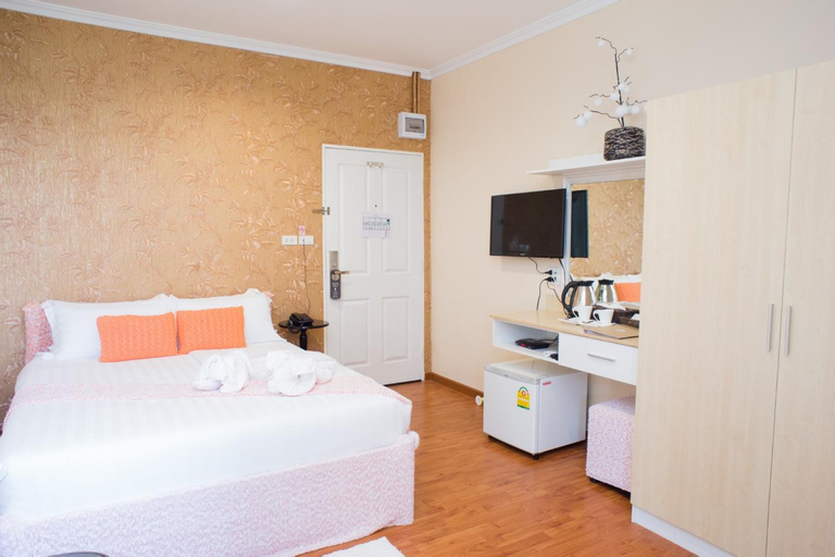 Bedroom 6