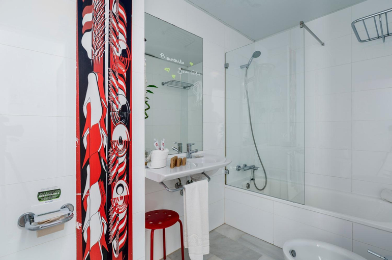 Bathroom 4, Del Pintor, Málaga