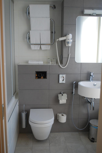 Bathroom 5, Kalev Spa Hotel & Waterpark, Tallinn