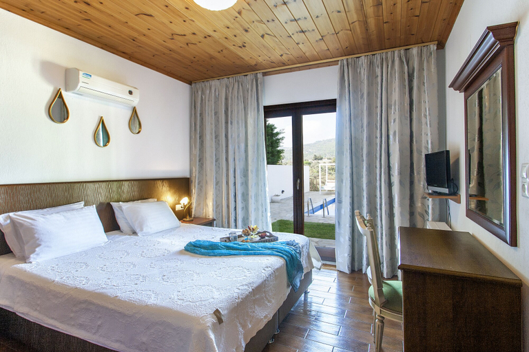Bedroom 5, Four Seasons Villas, Thessaly