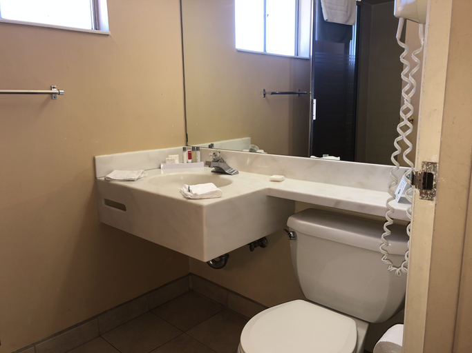 Bathroom 3, Hotel Elevation, El Dorado