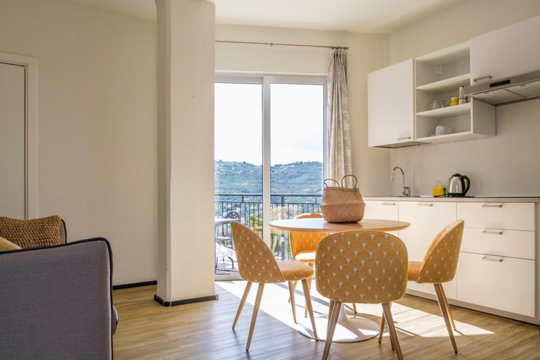 Dining Room 15
