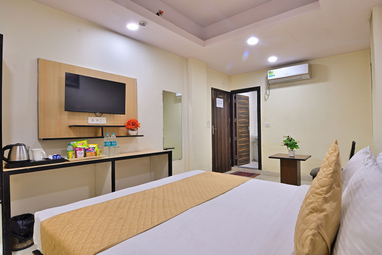 Others 5, Hotel Hari International, Gautam Buddha Nagar