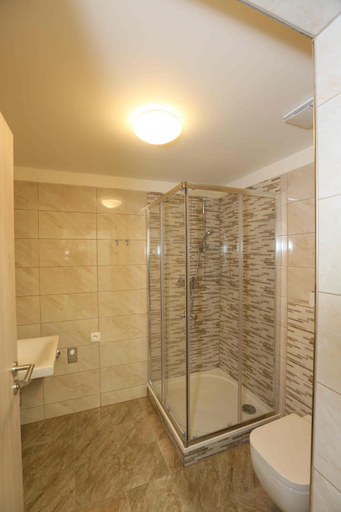 Others 5, Apartmany AURA, Karlovy Vary