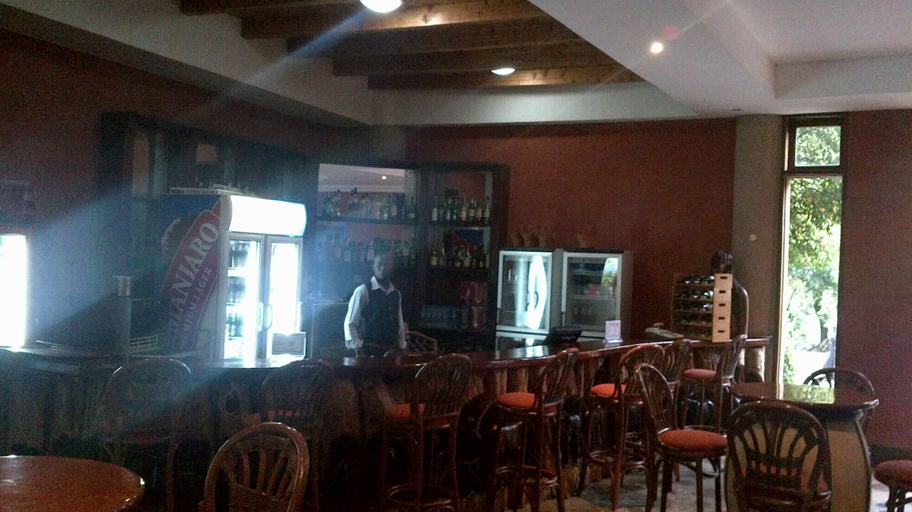 Food & Drinks 5, Ngurdoto Mountain lodge, Meru