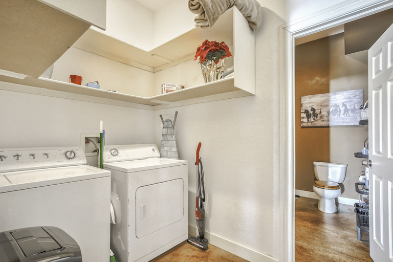 Bathroom 4, Cowboy Quarters, Douglas