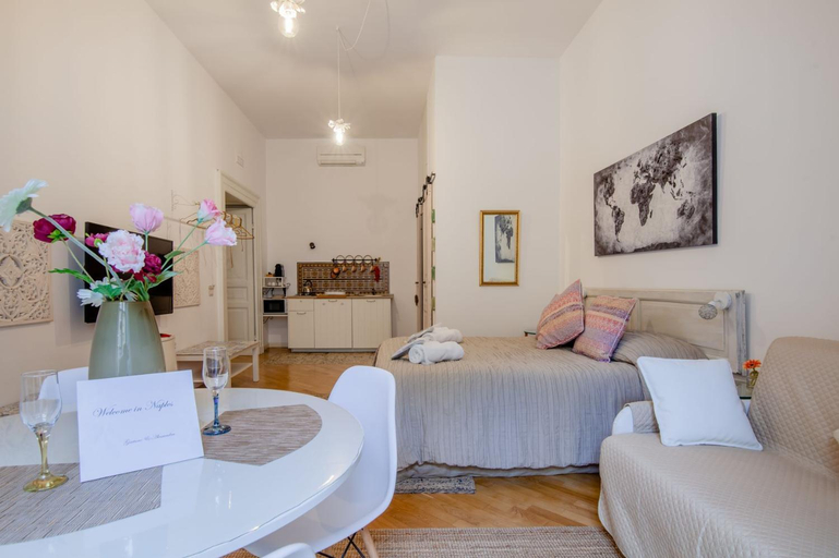 Others 2, Museum Luxury Suites, Napoli