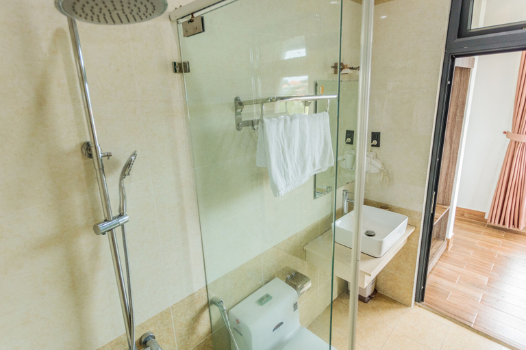 Bathroom 3, Kim Ngan Hotel, Đà Lạt
