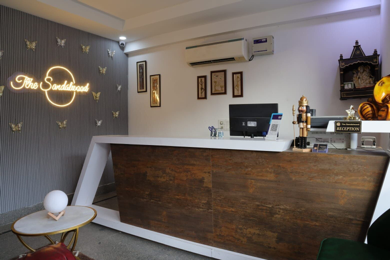 The Sandalwood Hotel, Sec-38 I Near Medanta Medicity Gurgaon, Gurgaon