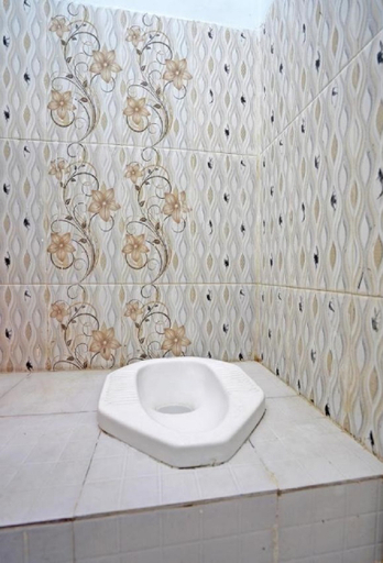 Bathroom 3, Paradise Ok Homestay Syariah, Mojokerto