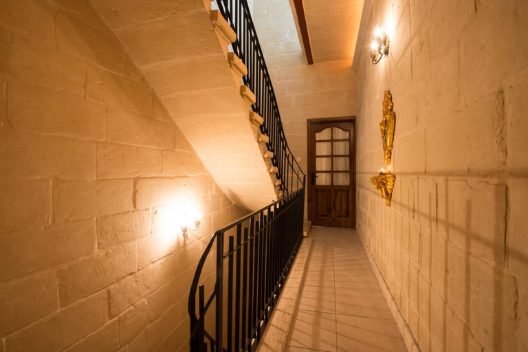 Others 5, Valletta Grand Central