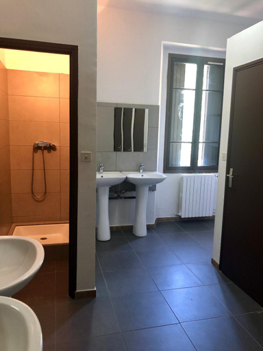 Bathroom 2, U Castellu, Corse-du-Sud