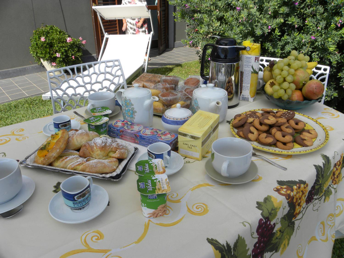 Food & Drinks, Poggio Sambuco, Catania