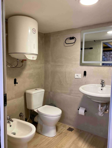 Bathroom, Agnes Duplex, Durrësit