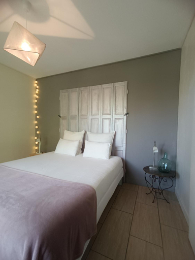 Bedroom 2, Les Ricochets - Maison d'hotes, Lot