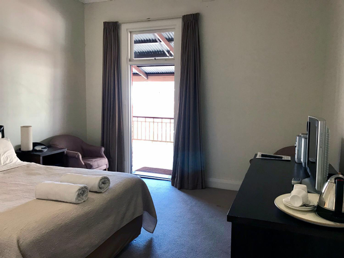 Bedroom 2, The Bridgetown Hotel, Bridgetown-Greenbushes