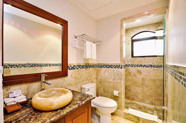 Bathroom 5, Acanto Playa del Carmen, Trademark Collection by Wyndham, Cozumel