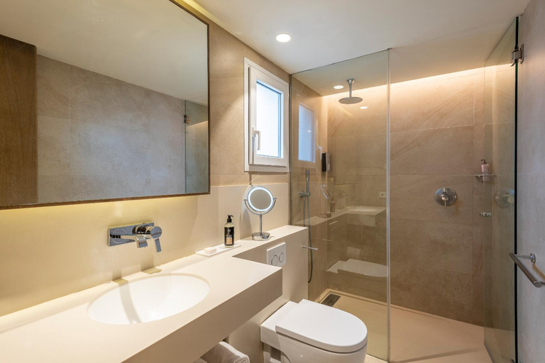 Bathroom 4, Inturotel Esmeralda Park, Baleares