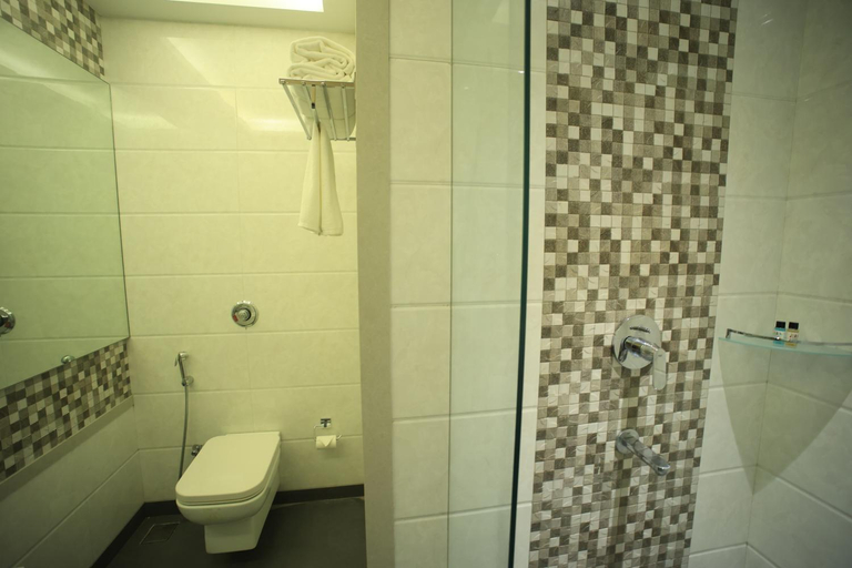 Bathroom 4, The Byke Delotel - Borivali, Mumbai Suburban
