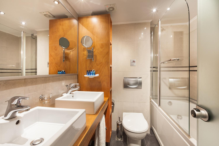 Bathroom 4, Tropical Hotel, Attica