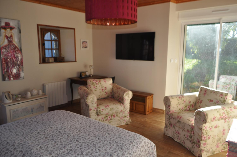 Others 5, Ma maison bleue, Orne