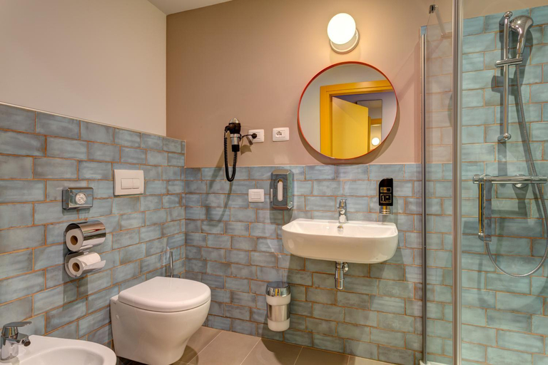 Bathroom 2, MEININGER Milano Lambrate, Milano