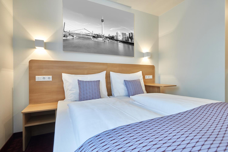 Bedroom 2, McDreams Hotel Dusseldorf-City, Düsseldorf