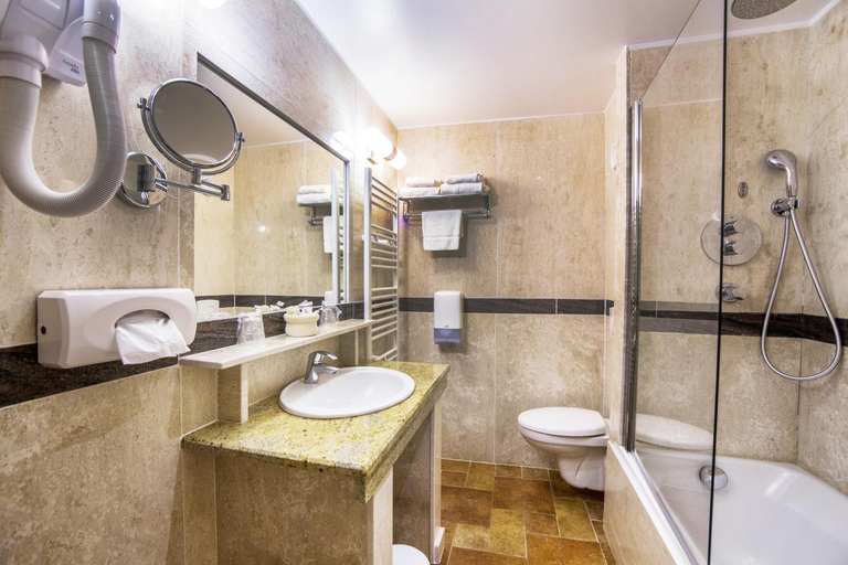 Bathroom 5, Les Jardins De La Glaciere, Haute-Corse