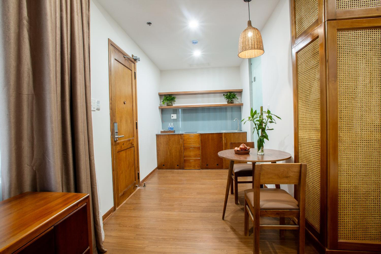 Dining Room 17