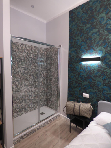 Bathroom, Vite 99 spanish steps room, Roma
