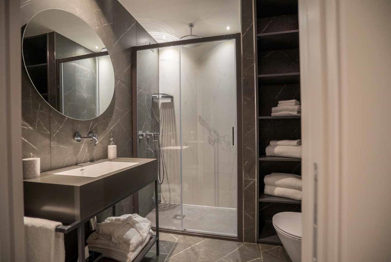 Bathroom 5, Be Mate Via Tivoli, Milano