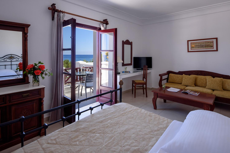 Bedroom 3, Veggera Beach Hotel, South Aegean
