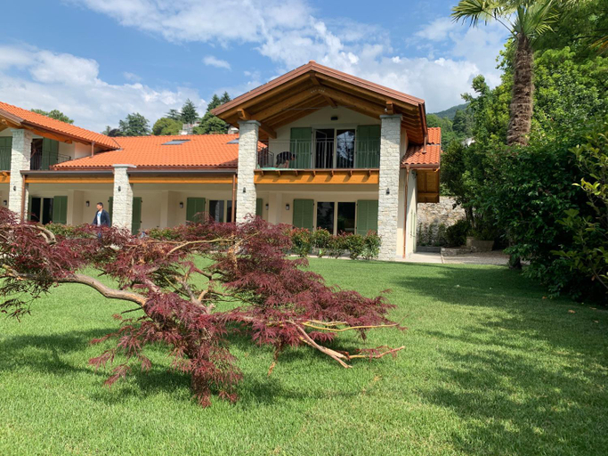 Others 5, House & Pool, Verbano-Cusio-Ossola