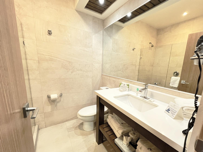 Bathroom 5