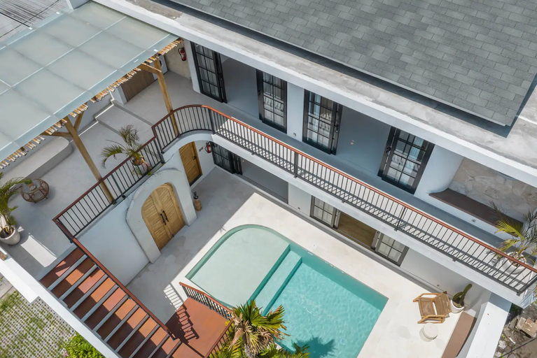 Exterior & Views 2, Villa Wilhelmina: Stylish 3-Bedroom Villa in Umalas with Rooftop!, Badung