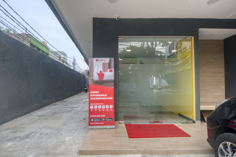 Exterior & Views, RedDoorz Plus @ Cideng Timur, Jakarta Pusat