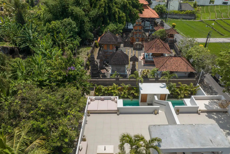 Others 5, Dreamscape Haven: Heavenly 2BR Villa with Rooftop in Pererenan!, Badung