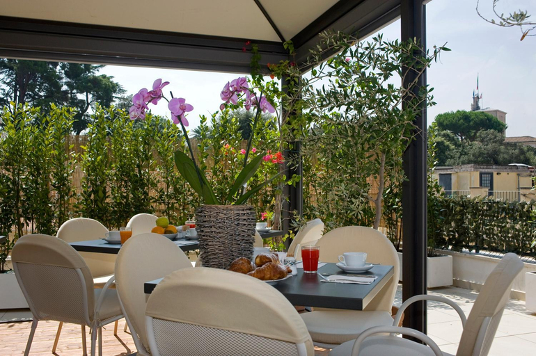 Food & Drinks 4, Hotel De Petris, Rome
