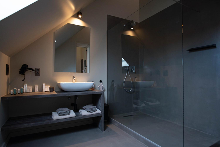 Bathroom 2, ‘t Ponton, West-Vlaanderen