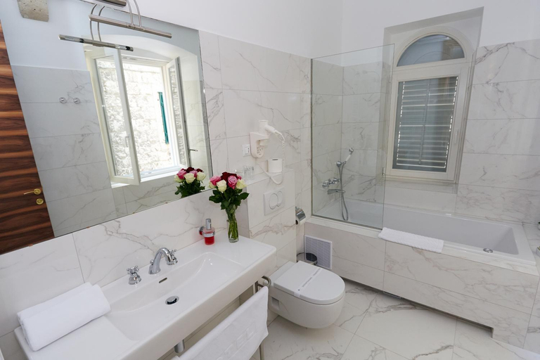 Bathroom 5, Jupiter Luxury Hotel, Split