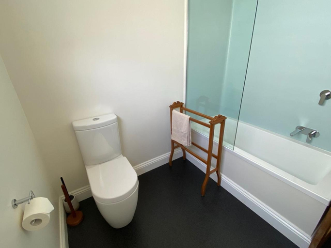 Bathroom 5, Seacroft Estate, Colac-Otway - South