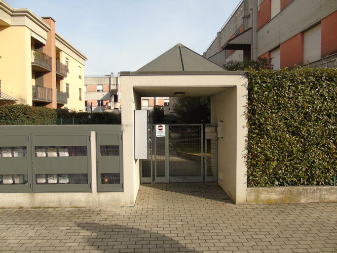 Others 1, Casa Leonardo Airport, Bergamo