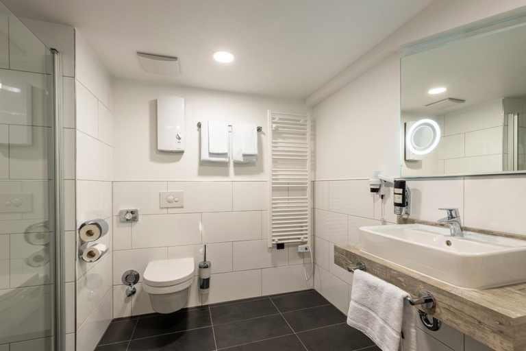 Bathroom 4, Trip Inn Living and Suites Essen, Essen